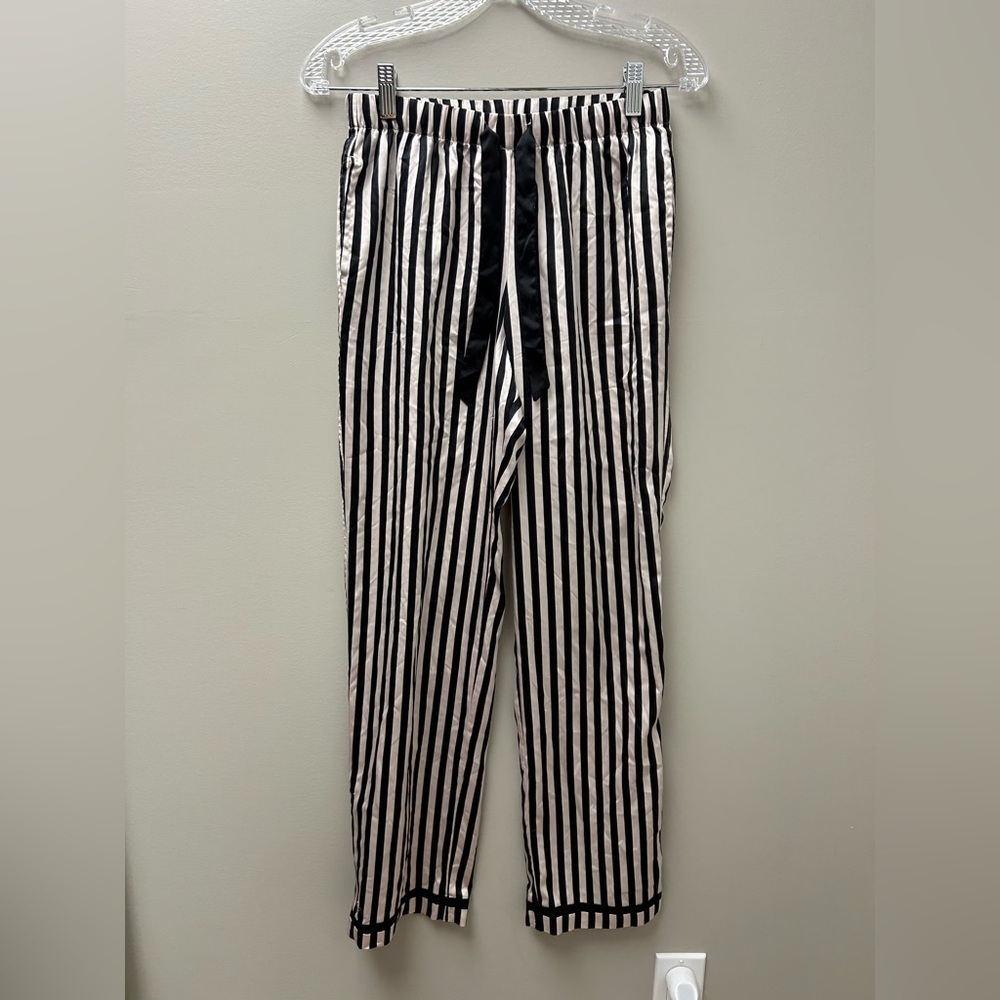 Victoria’s Secret Women’s Black and Pink Striped Pyjama Pants